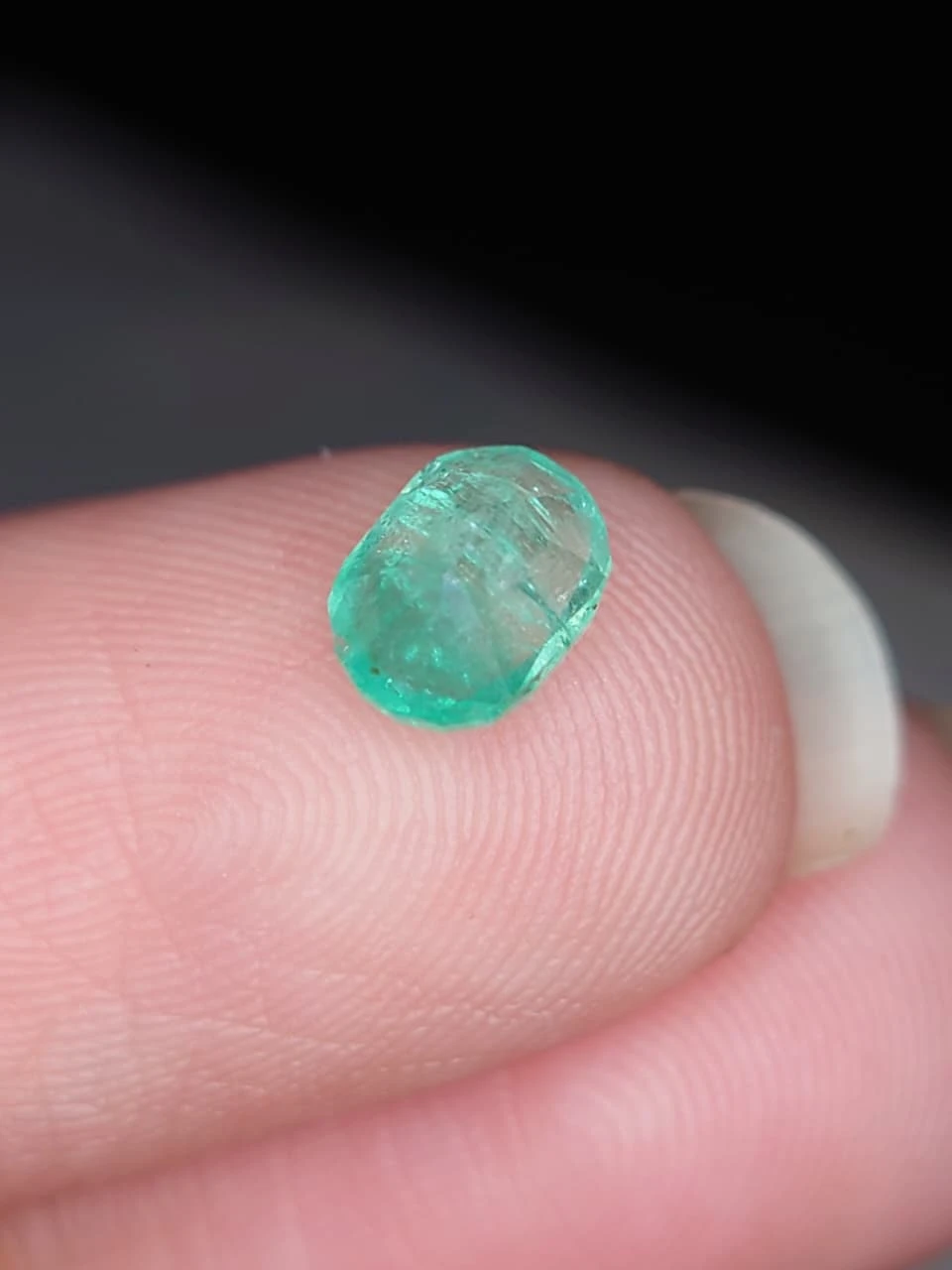 0.7ct Natural Bluish Green Panjshir Emerald from Afghanistan — view 5